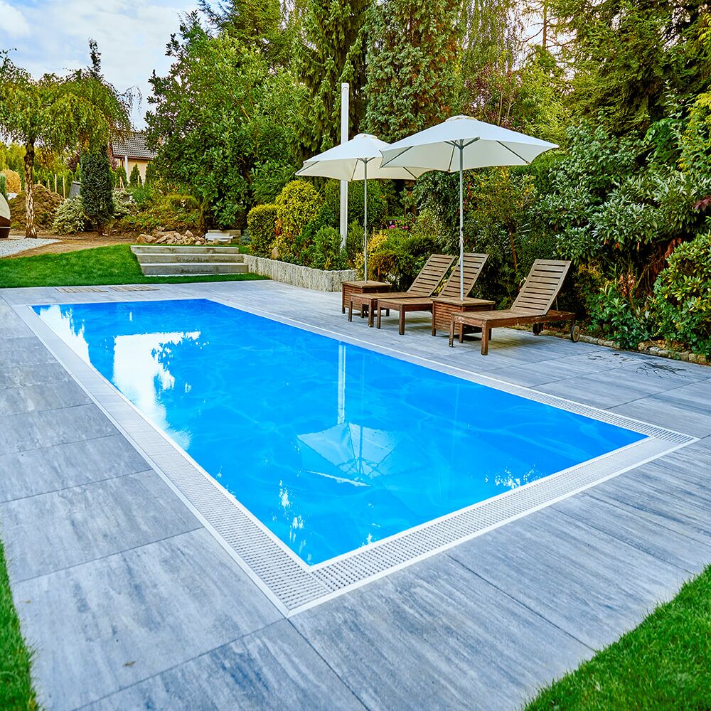 swimming pool aus polypropylen ueberlaufbecken rechteckig mit treppe cabrera3